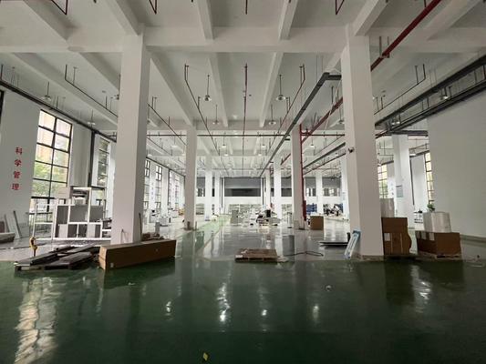 Μηχανή πλήρωσης και σφράγισης με διήθηση πετρελαίου