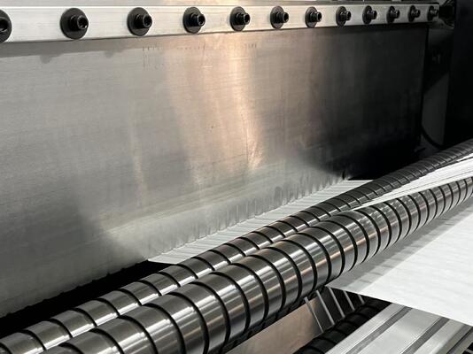 Γραμμή Παραγωγής Πτυχώσεων Υαλοβάμβακα Υψηλής Θερμοκρασίας με Ύψος Πτυχώσεων 300mm