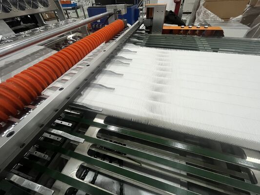 Γραμμή Παραγωγής Φίλτρων Υψηλής Απόδοσης 300mm Ύψος Πτυχής Αυτόματη Γραμμή Παραγωγής Πτύχωσης και Συγκόλλησης HEPA Φίλτρων