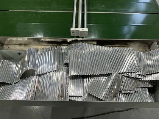 Υψηλής ακρίβειας σταθερή δομή HEPA φίλτρα κυματισμού μηχανή για το αλουμίνιο